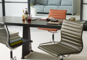 Eames Aluminium Chairs EA Vitra Design Charles und Ray Eames Klassiker